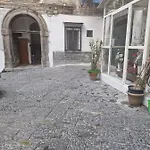 Caponapoli House